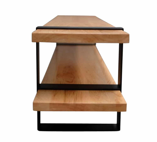 Vista inferior del mueble de pino natural mostrando la unión de la repisa con el marco de acero