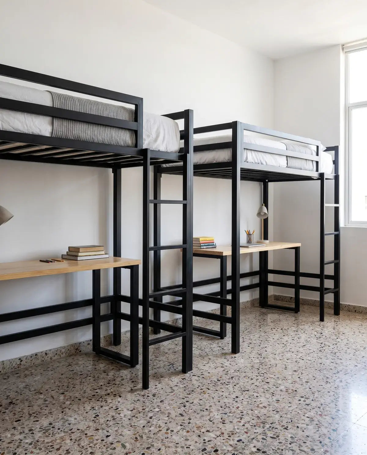 Kit internado 20 plazas: literas con escritorio y lockers