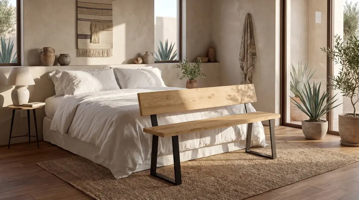 Banca pie de cama de pino y acero Casa Ferro en suite